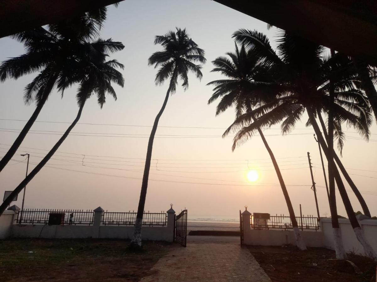 Hotel Seabird Murud  Exterior photo